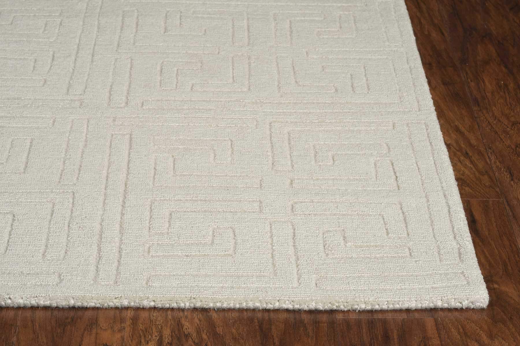 91" X 130" Beige Polypropylene Rug